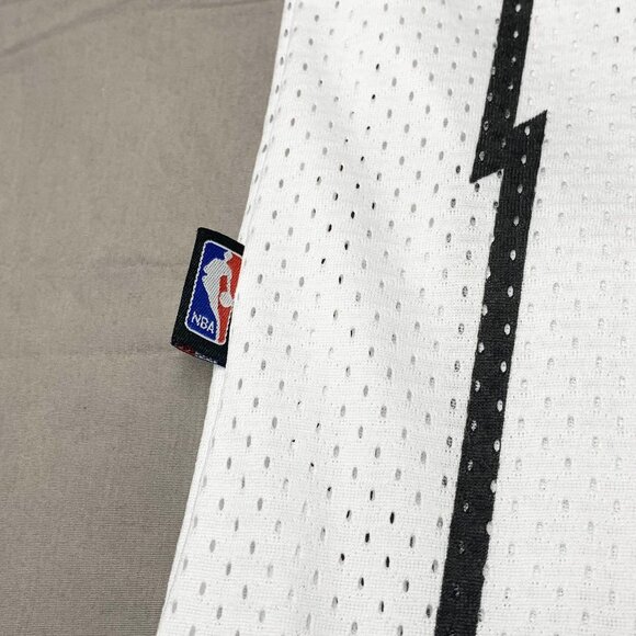 Nike Toronto Raptors Kawhi Leonard #2 Jersey Classic Edition Dino White Swingman - Picture 10 of 11